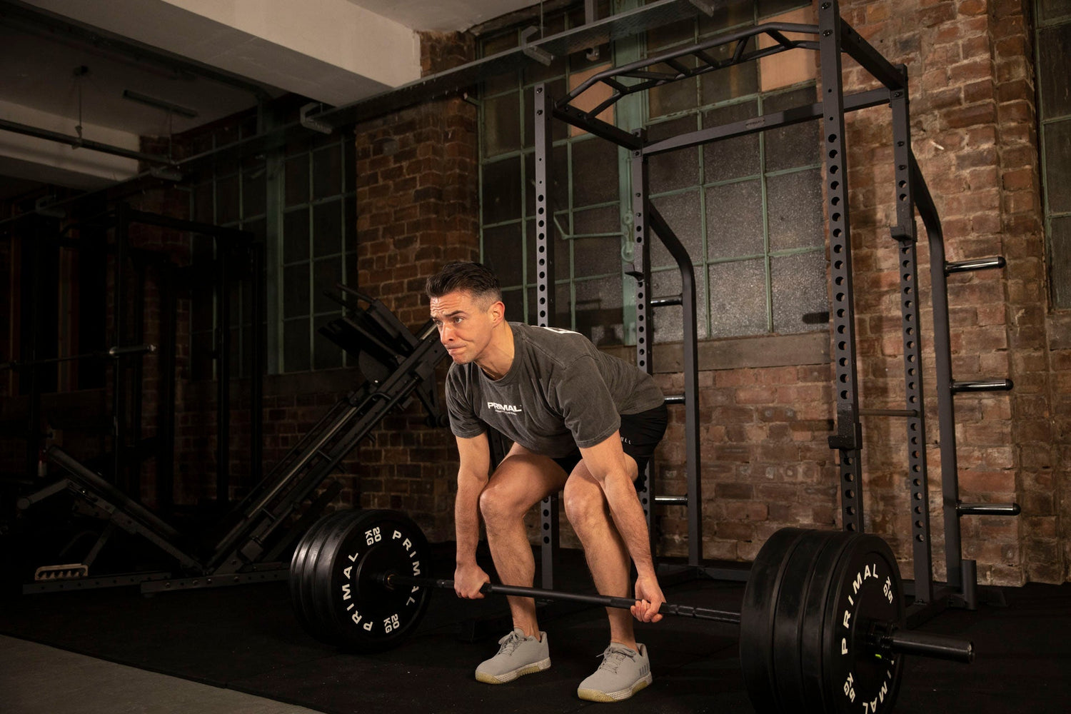 A guide to creating a compact garage gym for busy home lifters