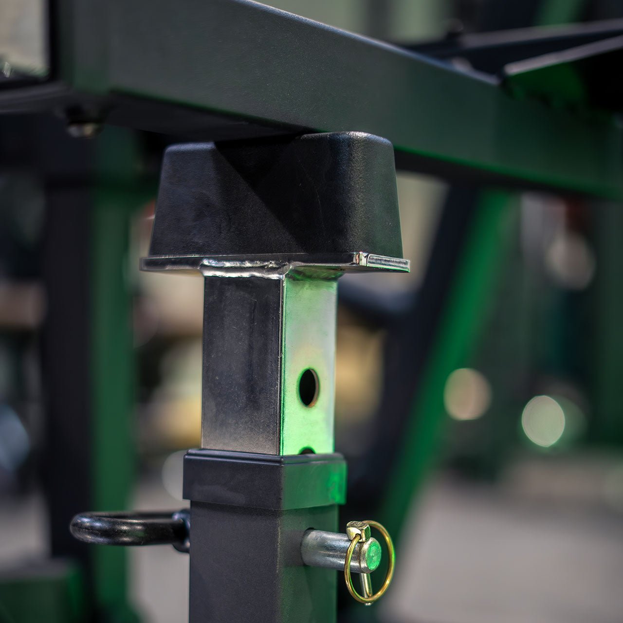 Belt Squat Machine