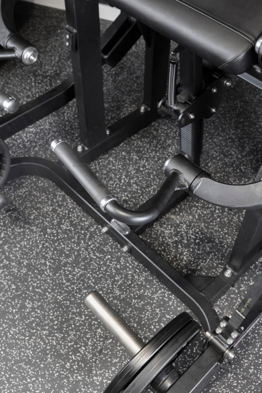 Plate Loaded ISO Bicep Curl