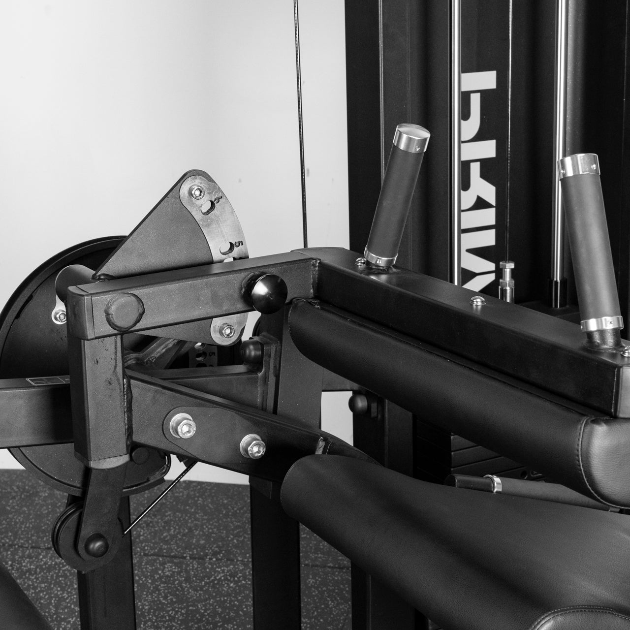 125kg Pin-Select Dual - Seated Leg Ext/Leg Curl