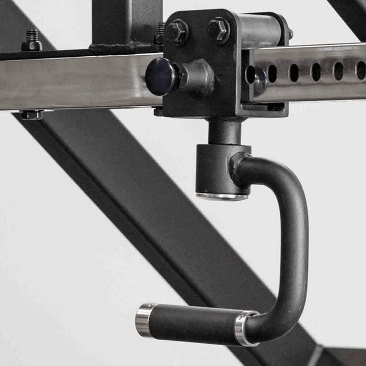 Close up view of 360 rotating grip handle on front facing lat pulldown.