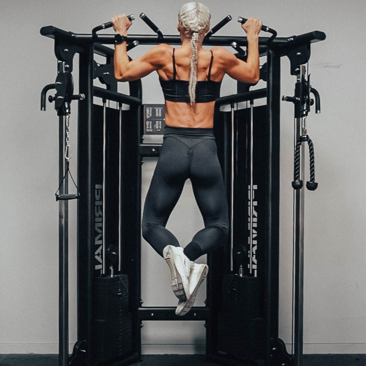 125kg Pin-Select - Club Functional Trainer / Dual Adjustable Pulley