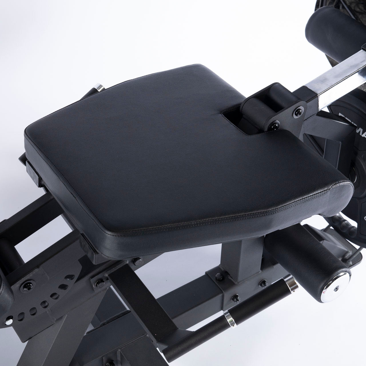 Plate Loaded Leg Extension & Prone Leg Curl